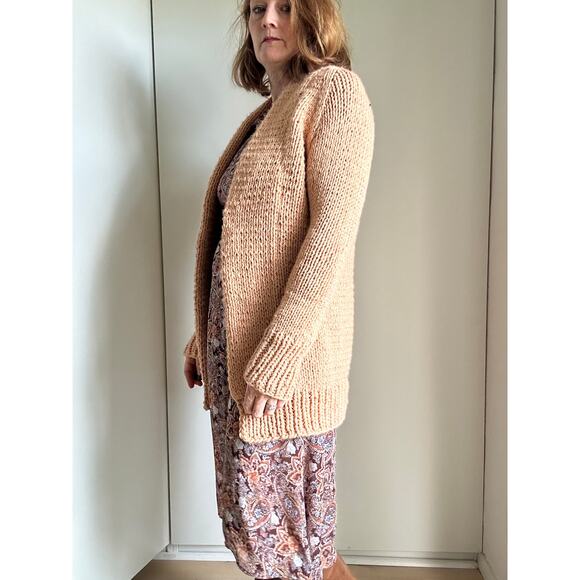 Vintage Handmade Crochet Cardigan Sweater Tan Size S/M Fit Midi length Fall knit - Picture 4 of 5